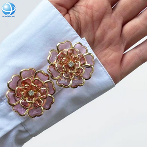 Cubiertas de <span class=keywords><strong>Botones</strong></span> de Hortensia con Pétalos de Resina Azul, Adornos para Camisas, Joyas Acrílicas con Flores, Cubierta de Botón Removible para Mujer - Product Image 4