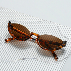 Unisex Small Cateye UV400 PC Frame Full Rim Fashionable Sunglasses with Sample Making Service - Product Image 5