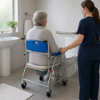 Chaise de toilette pliante à assise souple, en alliage d'aluminium, avec roulettes, dossier et accoudoirs bleus, pour la sécurité des patients handicapés dans la salle de bain