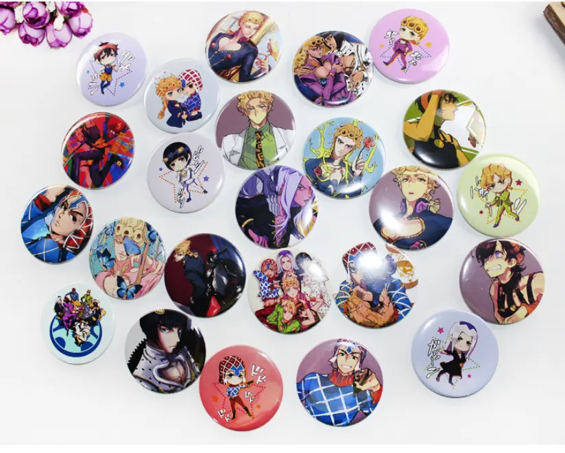 JOJO Anime Knopfleiste japanische Karikatur Blechdose Badge Jojo Lattenstift Sicherheit Magnet-Blätterstecker