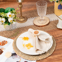 Ensemble de décoration de table bohème fait main en coton naturel, toile de jute et paille tressée, avec sets de table et anneaux de serviette floraux