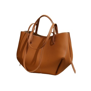 Proveedor de Pedidos Mixtos al por Mayor RTS, Bolsos de Hombro de Cuero Genuino de Gran Capacidad, Estilo Vintage para Mujer - Product Image 2