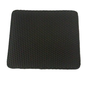 Large, double-layered, washable cat litter mat, anti-traffic, splash-proof, washable, durable, and <b>scratch</b>-resistant. - Product Image 5