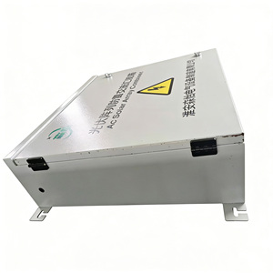 1000V 315A 4 输入 1 输出光伏交流汇流箱，带保险丝、防雷保护器和铜母线 - Product Image 1
