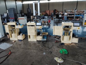 เครื่องทดสอบแรงอัดไฟฟ้าไฮดรอลิก 2000 กิโลนิวตัน มาตรฐาน EN ASTM สำหรับคอนกรีตแบบลูกบาศก์และทรงกระบอก - Product Image 4
