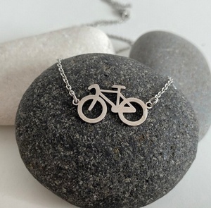 Collar con Colgante de <span class=keywords><strong>Bicicleta</strong></span> Pequeña de Acero Inoxidable Personalizado, Estilo Deportivo Informal, Regalo para Ciclistas - Product Image 3