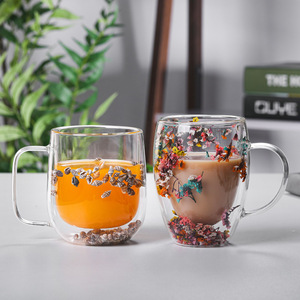 Cadeau de Noël Poignée Tasses <span class=keywords><strong>Tasse</strong></span> En Verre Borosilicate Pour Infuser Des Fleurs Sèches Tasses À Café En Verre À <span class=keywords><strong>Double</strong></span> <span class=keywords><strong>Paroi</strong></span> <span class=keywords><strong>Tasse</strong></span> À Thé Bouteilles En Verre - Product Image 4