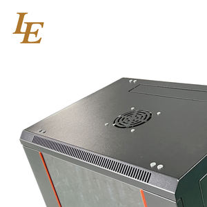 Rack de pared de una sola sección de 19 pulgadas, desmontable, en embalaje plano SKD, color negro RAL9004 con cerradura. - Product Image 5