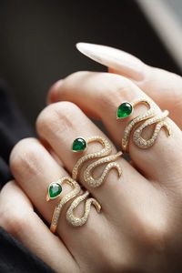 Anillo de Serpiente de Oro Real de 18K al por Mayor de Xinfly con Esmeralda Natural de 0.41ct y Diamante de 0.31ct, Joyería Au750 Personalizada - Product Image 3