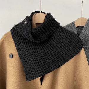 Bufanda corta de punto de fibra de poliéster suave estilo coreano de color sólido para mujer, invierno 2026, bufanda con cuello personalizado y botones - Product Image 4