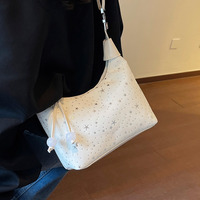 Sac bandoulière à pois, sac à main décontracté avec poche zippée et chaîne, motif imprimé, forme de lune, couleur rose, style moderne, élégant et rétro
