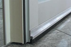 <span class=keywords><strong>Brosse</strong></span> d'étanchéité inférieure pour portes en <span class=keywords><strong>profil</strong></span>és d'aluminium <span class=keywords><strong>de</strong></span> forme HYT, taille personnalisée - Product Image 6