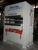 Autre machine à bois, presse à chaud pour la production de contreplaqué