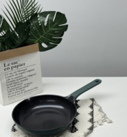 Casserole en céramique antiadhésive en aluminium moulé sous pression de conception moderne de 18 cm 2 L avec poignée en bakélite pour cuisinière à induction Cuisine à domicile