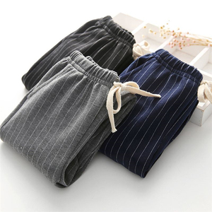 Achetez des vêtements pas chers en ligne, des pantalons pour filles en tissu de lin avec des motifs de tricot à la main de créateurs pour enfants - Product Image 4