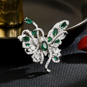 Acessórios de Corsage Borboleta Esmeralda de Alta Qualidade para Crianças, Alfinetes com Fecho Magnético, Luxo Leve e Exquisito - Product Image 3