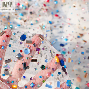 Nanyee-textil de múltiples formas para vestido de pasarela, telas de diamantes de imitación <span class=keywords><strong>pegados</strong></span> con transferencia de calor colorida - Product Image 1