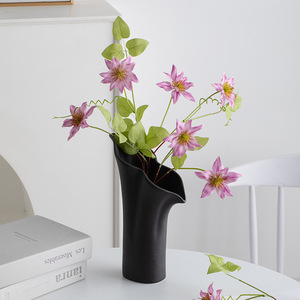 Jarrón de Cerámica de Diseño Creativo Minimalista con Acabado Premium para Vinoteca, Oficina, Sala de Estar, Decoración con Flores Secas - Product Image 1