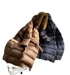 Piumino da donna lungo sopra il ginocchio 90 piumino bianco piumino con collo di pelliccia grande - Product Image 6