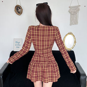 ชุดเดรสสั้นลายสก๊อตสไตล์ฝรั่งเศส คอกลม ติดกระดุม แขนยาว เอวต่ำ สำหรับผู้หญิง ใส่ช่วงต้นฤดูใบไม้ร่วง - Product Image 6