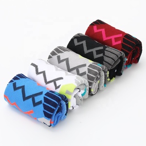 Chaussettes d'équipage athlétiques professionnelles pour hommes femmes cheville épaissie anti-dérapant <span class=keywords><strong>Badminton</strong></span> chaussettes de course personnalisables L/R - Product Image 5