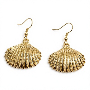 Pendientes colgantes con concha chapada en oro, joyería de moda de estilo bohemio para mujer - Product Image 1