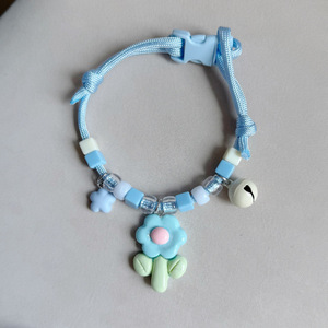 Lindo collar para perro y gato con colgante floral y campana, accesorio para mascotas, decoración para el cuello de Bichón Frisé/Oso Teddy. - Product Image 2