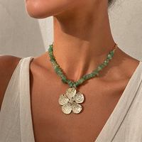 Collier pendentif fleur en alliage de zinc avec pierre verte, style bohème vintage, pour femme, bijoux bohèmes faits à la main