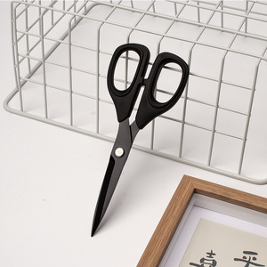 Ciseaux multi-usages en acier inoxydable 6 pouces noirs pour le bureau et l'artisanat, fabriqués à Yangjiang - Product Image 1