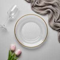 Assiette de présentation en verre ondulé texturé de 13 pouces avec bordure or et argent pour mariage, fête, hôtel, décoration de table (vente en gros)