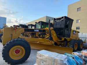 รถเกรดเดอร์ CAT 140K สภาพดี รักษาอย่างดี เครื่องจักรมือสองสำหรับงานหนัก เหมาะสำหรับปรับปรุงพื้นที่ในเหมืองหิน - Product Image 1