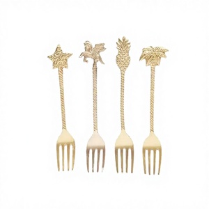 Horse Classic Mirror Brass Flatware Spoon for <b>Kitchen</b> Dinner <b>Table</b> Decor <b>High</b> Quality Eco-Friendly Dinner Spoon for Home Hotel - Product Image 2