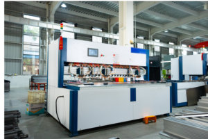 Máquina de Soldadura por Puntos Industrial de 380V de Alta Potencia con Control PLC, Nueva, para Puertas de Vidrio - Product Image 4