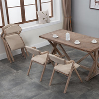 Silla de comedor plegable de madera de caucho con estructura en X, asiento tapizado a rayas y diseño de cascada, sillón de estilo rústico, OEM, MOQ bajo, personalizable