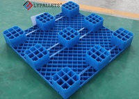 Palette en plastique LYPALLETS à 9 pieds, surface plane, entrée 4 directions, légère