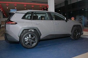 <span class=keywords><strong>Toyota</strong></span> <span class=keywords><strong>RAV4</strong></span> 2026 – Nouvelle Voiture SUV Essence 2.0L à Quatre Roues Motrices Édition Luxe avec Interface Anglaise – <span class=keywords><strong>Prix</strong></span> Commercial - Product Image 3