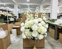 Seiden-Kunstblumenarrangement als Tischdekoration für Hochzeit, Weihnachten, Muttertag - Weiße Blumen Handgefertigt mit Natürlicher Haptik