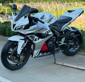 Para la <span class=keywords><strong>Honda</strong></span> CBR400R del 2025. <span class=keywords><strong>400cc</strong></span>. Motocicletas Deportivas Usadas de Alta Calidad - Product Image 5