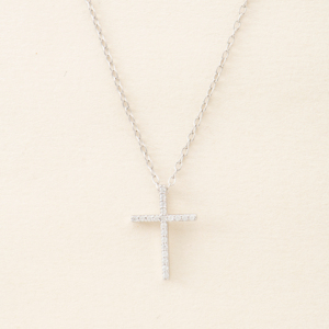 Colar de Luxo com Pingente de Cruz Cravejado em Ouro 18K e Diamantes, Joia Religiosa Brilhante para Presente de Casamento ou Festa - Product Image 1