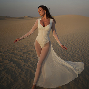 Body de Mujer Transparente de Manga Larga con Cuello en V, Body de Malla Elástica de Grosor Medio, Tejido de Poliéster con Microelasticidad - Product Image 2