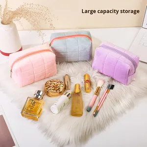 High-End Simple Plush <strong>Fluffy</strong> Makeup <strong>Bag</strong> Zipper Closure Large Capacity Convenient High-Value Plaid Toiletry Storage Cosmetic <strong>Bag</strong> - Product Image 4
