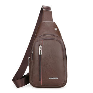 Bolso de pecho Jingpin para hombre, pequeño, de cuero PU, bandolera para viajes de ocio, primavera 2026, color marrón sólido - Product Image 1