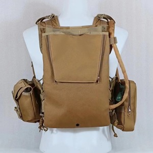 เสื้อกั๊กยุทธวิธีผ้าอ็อกซ์ฟอร์ดทนไฟสำหรับดับไฟป่าและกู้ภัย พร้อมโลโก้กากบาทสีขาว สำหรับอุปกรณ์พกพาส่วนบุคคล - Product Image 2