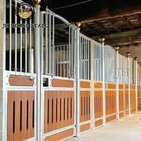 Abri intérieur pour chevaux JH Equine Product, box pour chevaux en bois