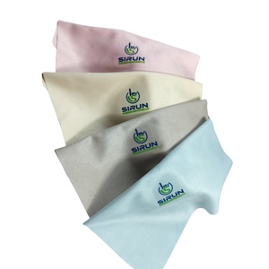 Paño de microfibra para limpiar con logo personalizado, impresión por transferencia térmica y serigrafía para lentes de cámara, gafas y pantallas, fabricante. - Product Image 1