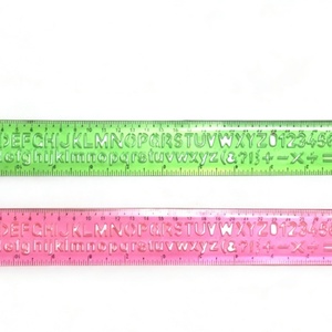 Regla Flexible de Plástico Recta Multifuncional Plegable de 30 cm en Varios Colores para Estudiantes, Escuela y Oficina - Product Image 5