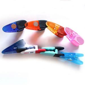 Clips de Nailon Resistentes Personalizados con Imán de Neodimio, Duraderos y Versátiles para Regalos Promocionales, Impresión por Serigrafía/Láser - Product Image 3