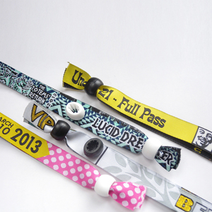 Tùy Chỉnh Logo In Ấn Sự Kiện Đảng Hoạt Động Lễ Hội Dây Đeo Cổ Tay Vải - Product Image 4