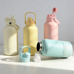 Bouteille d'eau pour animaux de compagnie de 32 oz en acier inoxydable, bouteille isolée sous vide avec bol pour chien amovible et double couvercle pour boire en extérieur - Product Image 1