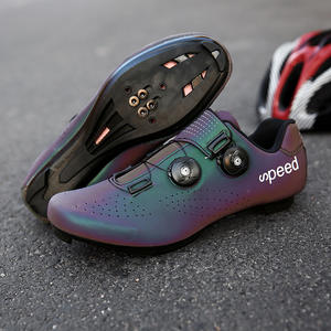 <span class=keywords><strong>Scarpe</strong></span> da Ciclismo di Alta Qualità per Uomo e Donna <span class=keywords><strong>Scarpe</strong></span> Potenziate per <span class=keywords><strong>Bici</strong></span> da Strada con Blocco e Soletta in Carbonio per Mountain Bike - Product Image 2
